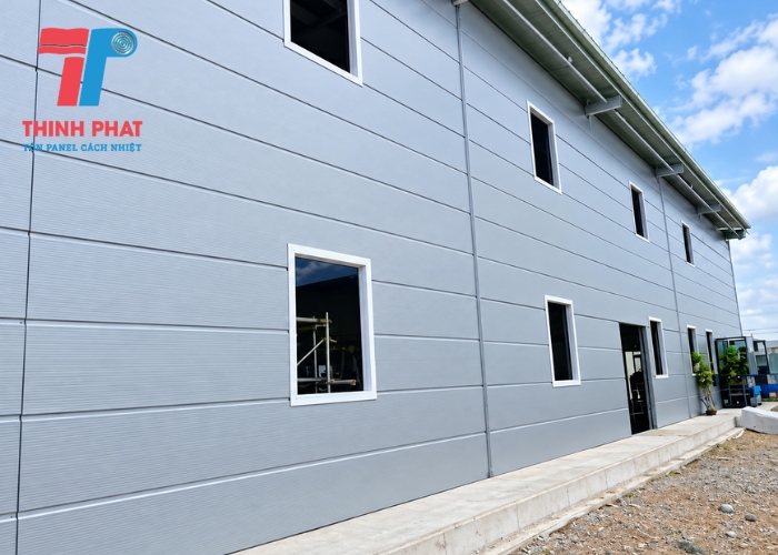 panel thịnh phát thi công vách bao nhà xưởng