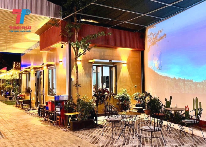 quán cafe dựng bằng panel eps