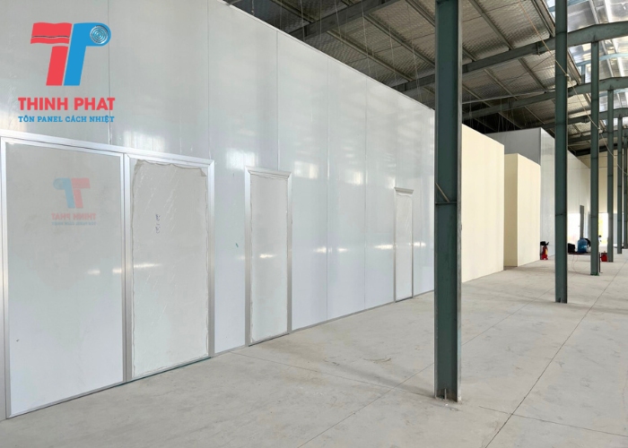 thi công vách ngăn nhà xưởng đẹp