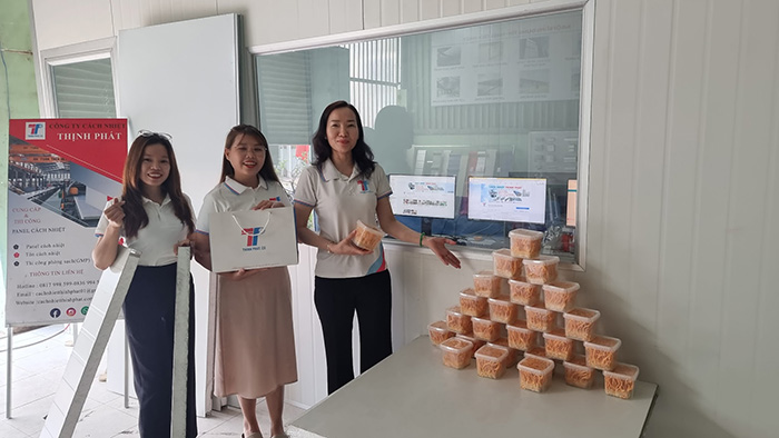 nuoi dong trung lam giau