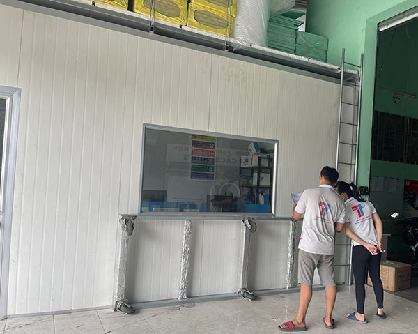 Tấm vách ngăn văn phòng công ty giá rẻ nhất