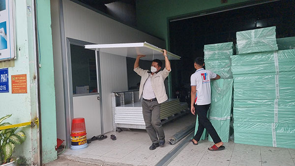 Tấm vách ngăn văn phòng công ty giá rẻ nhất