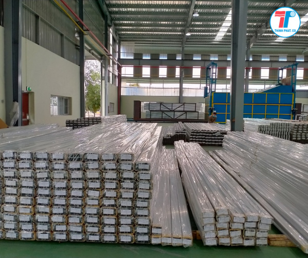 mua phụ kiện nhôm