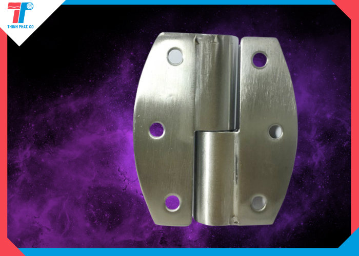 bản lề cửa mở
