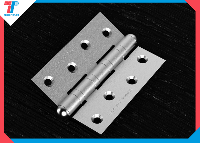 bản lề cửa mở