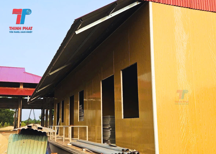 tấm panel vân gỗ 12