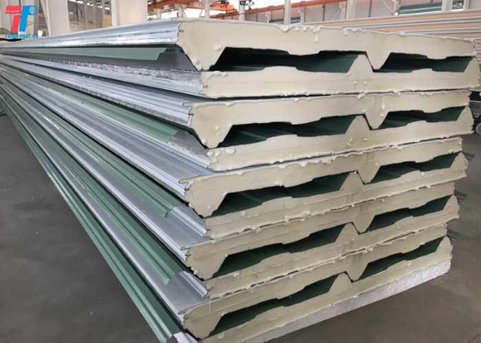 độ dày của panel pu mái