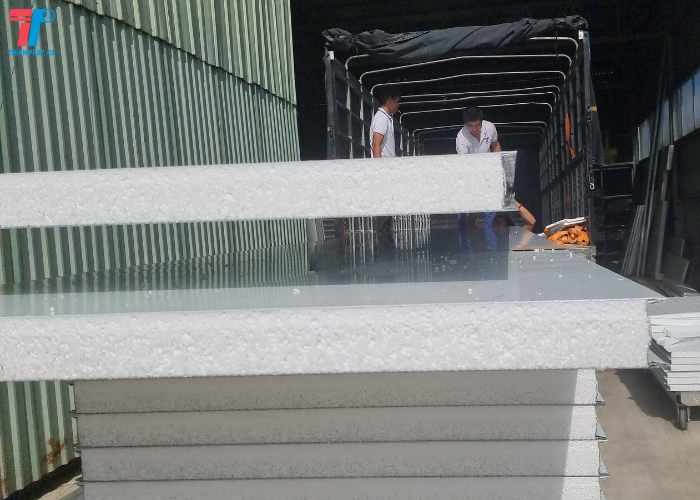 Tấm Tôn Panel Cách Nhiệt