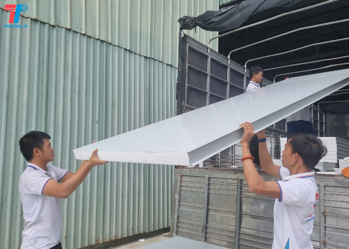 Tấm Tôn Panel Cách Nhiệt