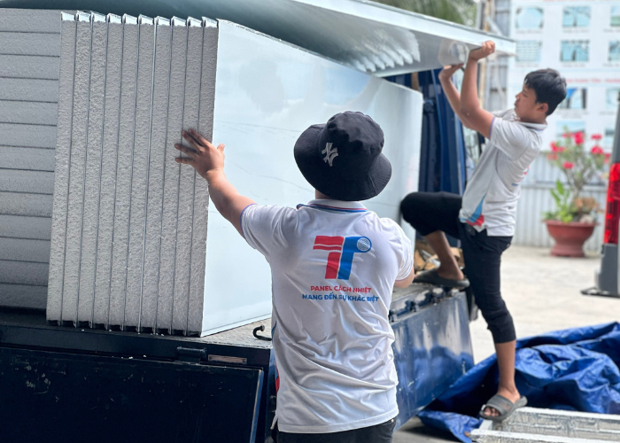 Trần Panel Trang Trại Nuôi Heo Tại Bình Thuận
