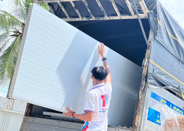 Trần Panel Trang Trại Nuôi Heo Tại Bình Thuận
