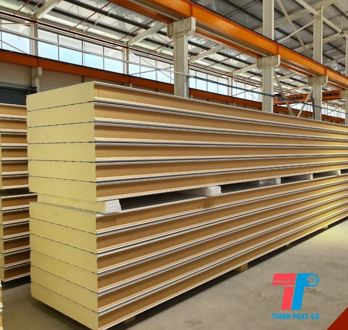 vách panel PU nhà xưởng