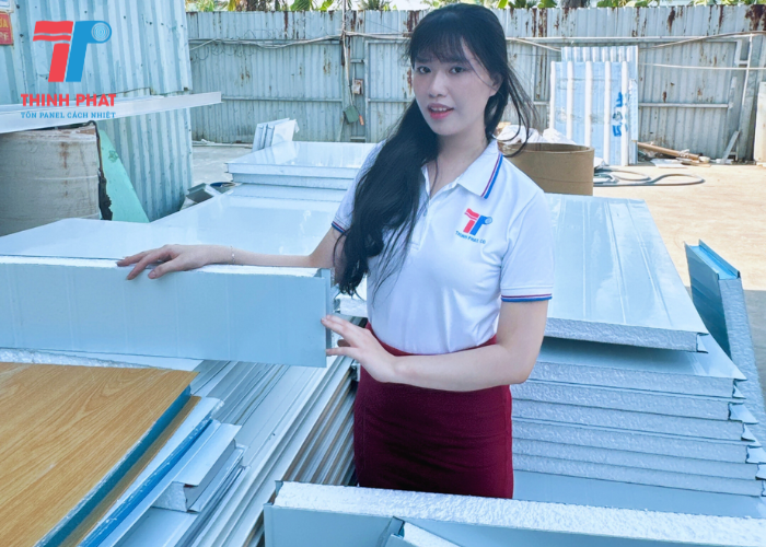 làm phòng lạnh đơn giản từ tấm panel eps