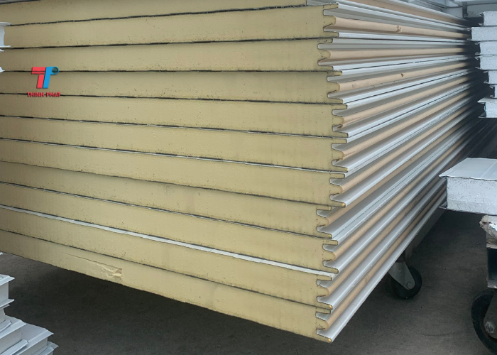 giá panel pu tiền giang