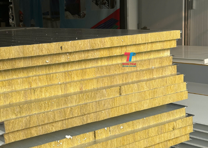 giá panel rockwool tháng 10