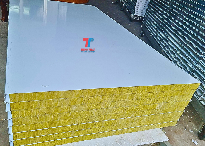 giá panel rockwool tháng 10