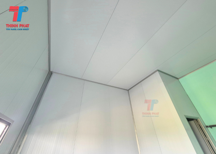 vách panel tôn xốp cách nhiệt 2