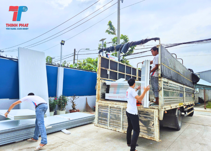 vách panel tôn xốp cách nhiệt 6