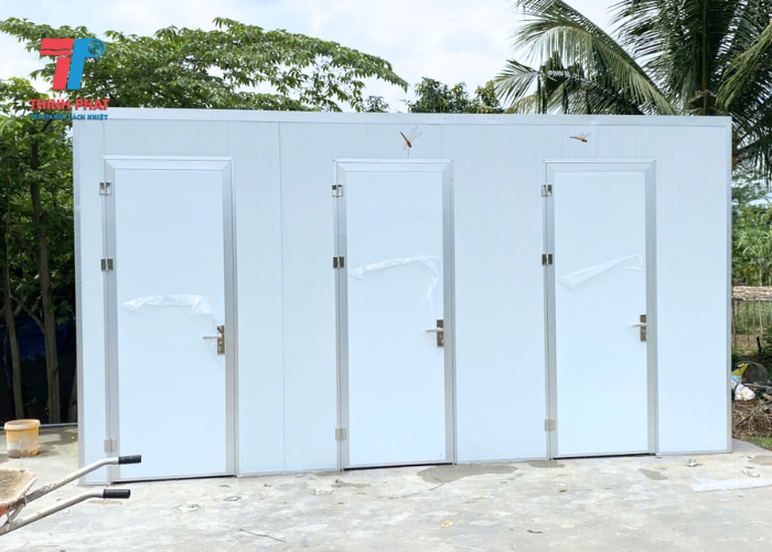 cửa đi 1 cánh panel 4