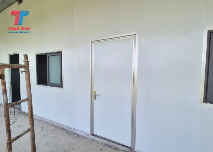cửa đi 1 cánh panel 6