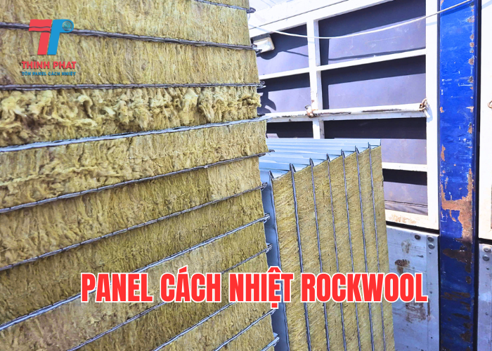 cửa đi 2 cánh panel 8