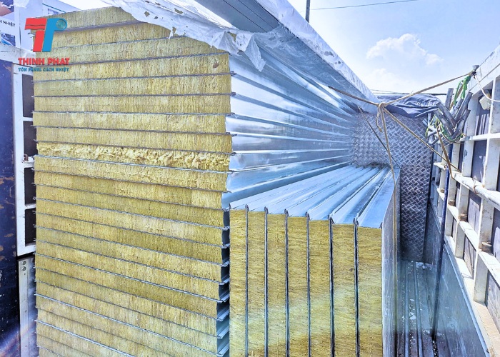 tấm cách nhiệt chống nóng rockwool