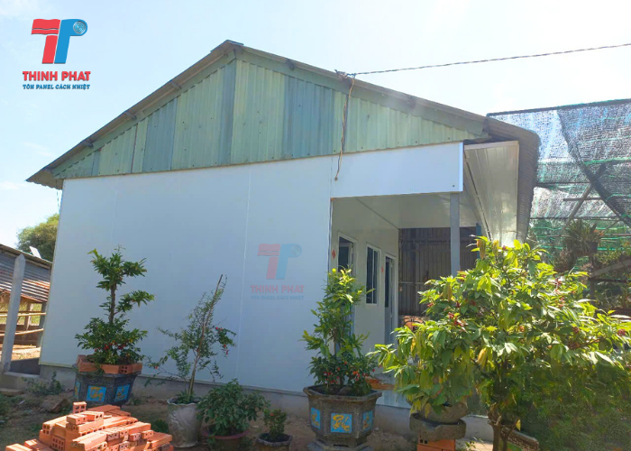 tôn vách cách nhiệt 3