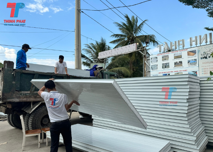 tấm panel làm tường 10