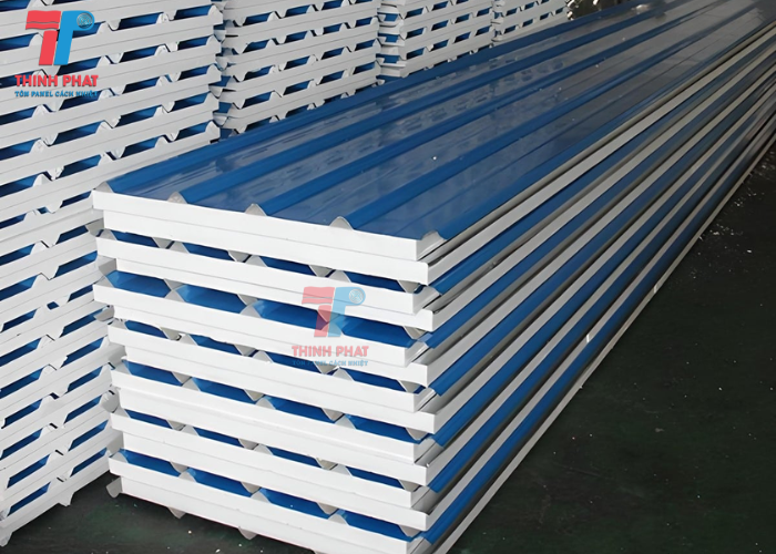 tôn xốp lợp mái 1