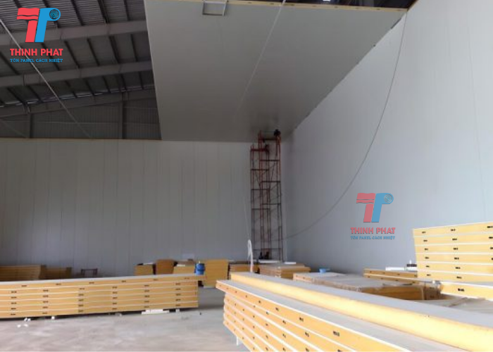 vách cách nhiệt kho lạnh 3