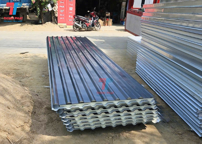 giá tole PU cách nhiệt 2