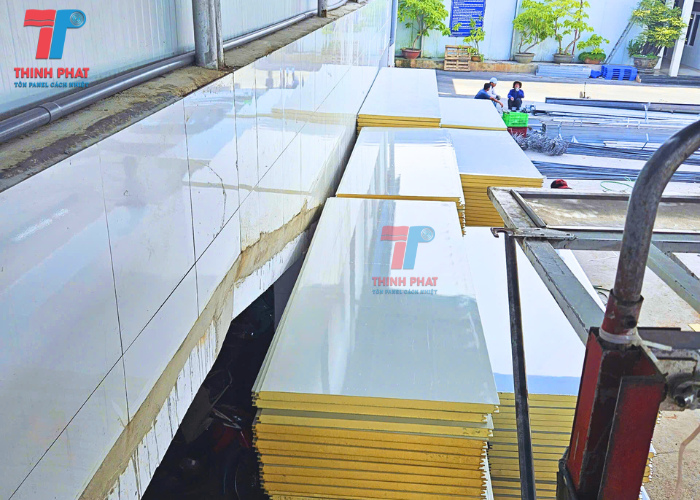 tấm panel PU Tiền Giang 10