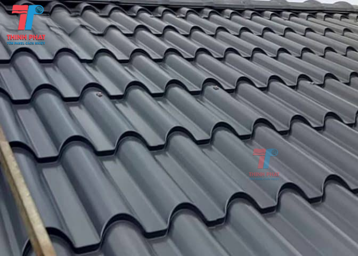 tôn cách nhiệt sóng ngói 3