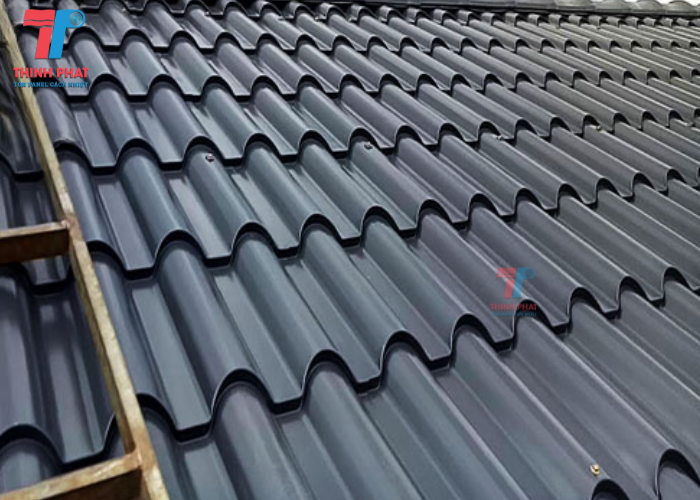 tôn cách nhiệt sóng ngói 6