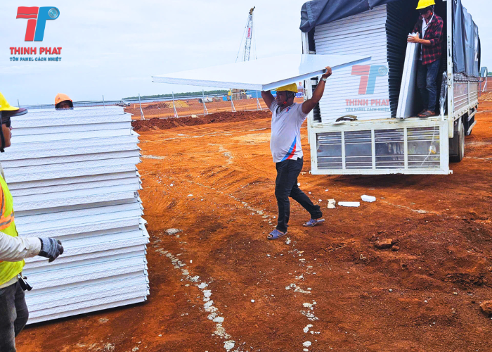 tấm panel nhà tiền chế 9