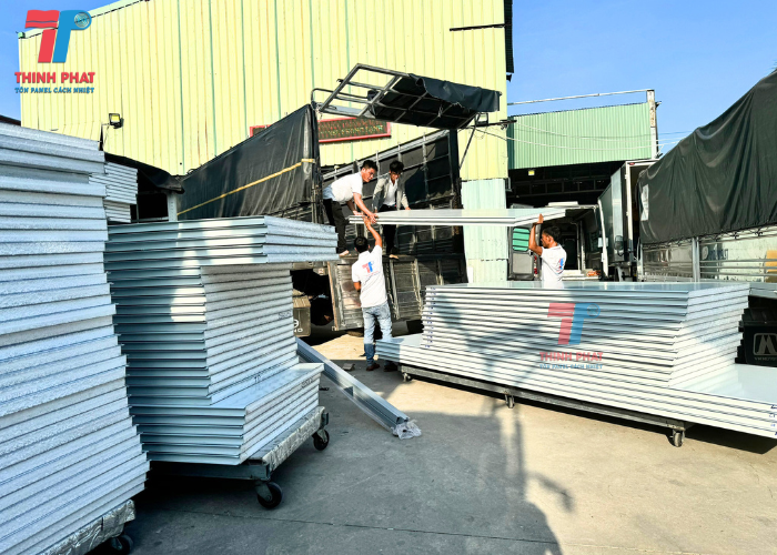 vách ngăn bằng tấm panel 6