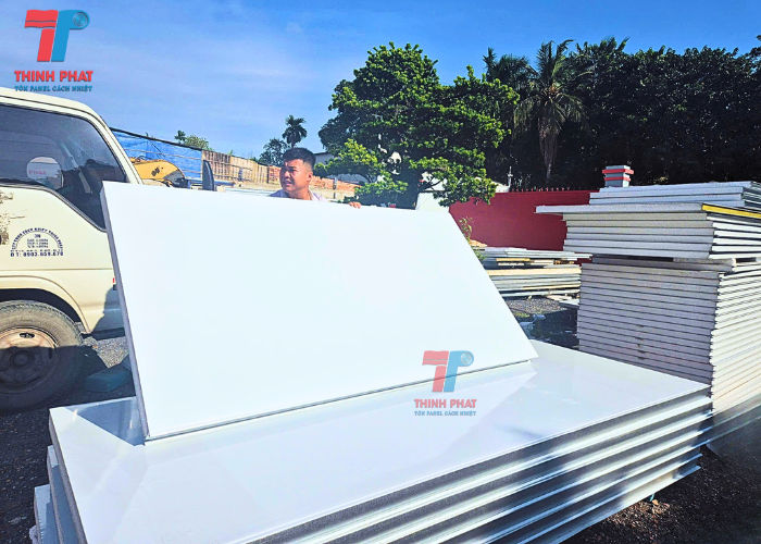 vách ngăn bằng tấm panel 8