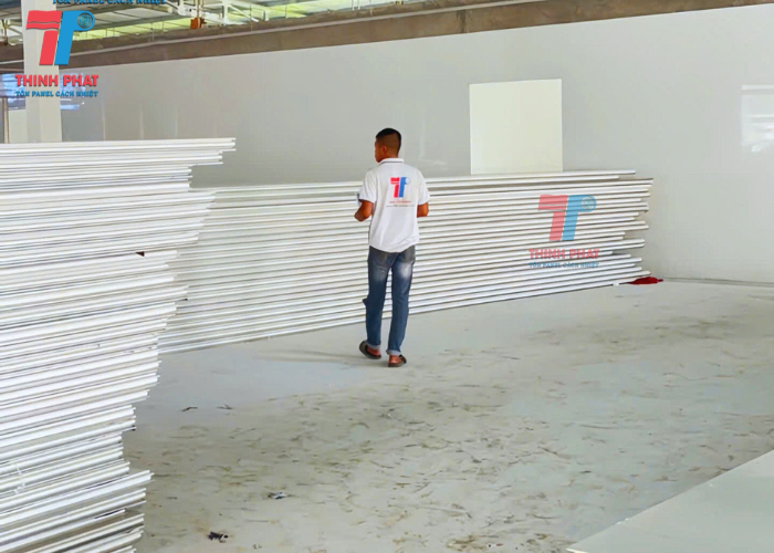 giá panel PU tháng 9 7