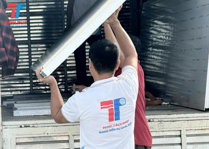tấm panel la phong 9