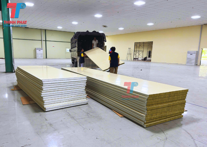tấm vách ngăn 10
