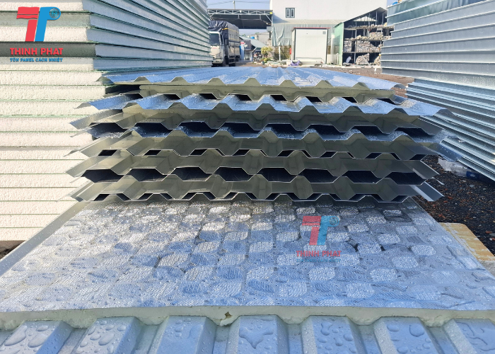 giá tôn chống nóng 1