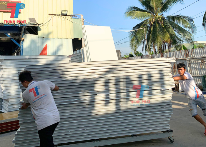 trần cách nhiệt nhà xưởng 9