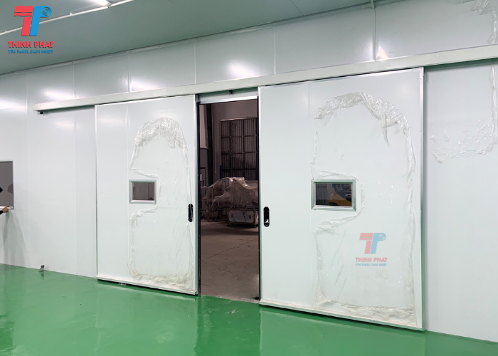 cửa panel chống cháy 1