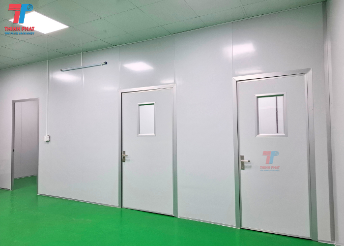 cửa panel kho lạnh 4