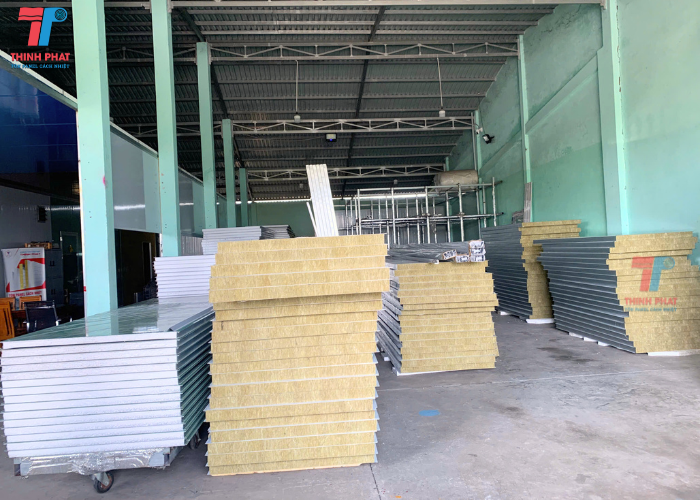 vách panel bông khoáng 7