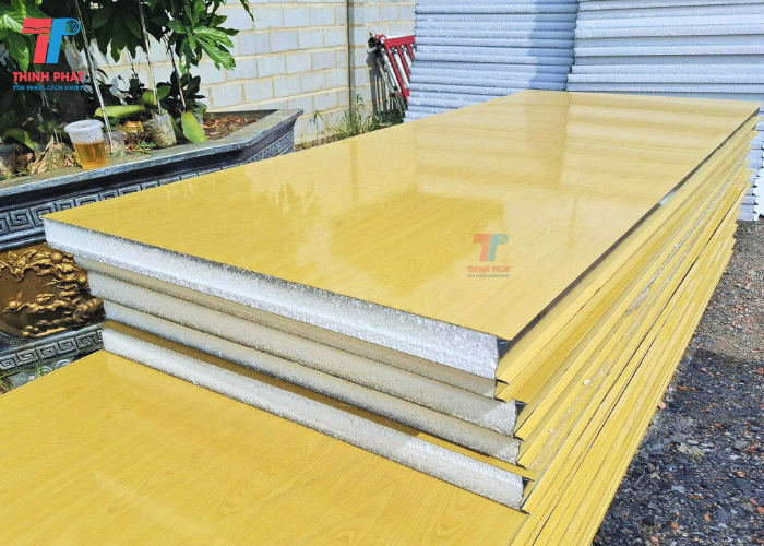 giá panel giả gỗ 2