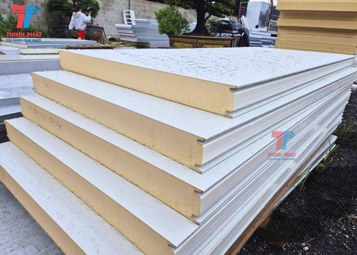 giá panel PU tháng 12 4