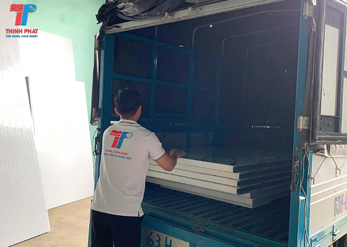 panel EPS vân đá dát vàng 4