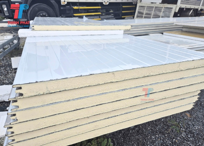tấm panel cách nhiệt pu dày 50mm