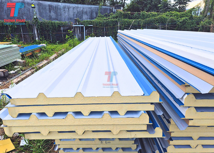 tôn panel lợp mái 2